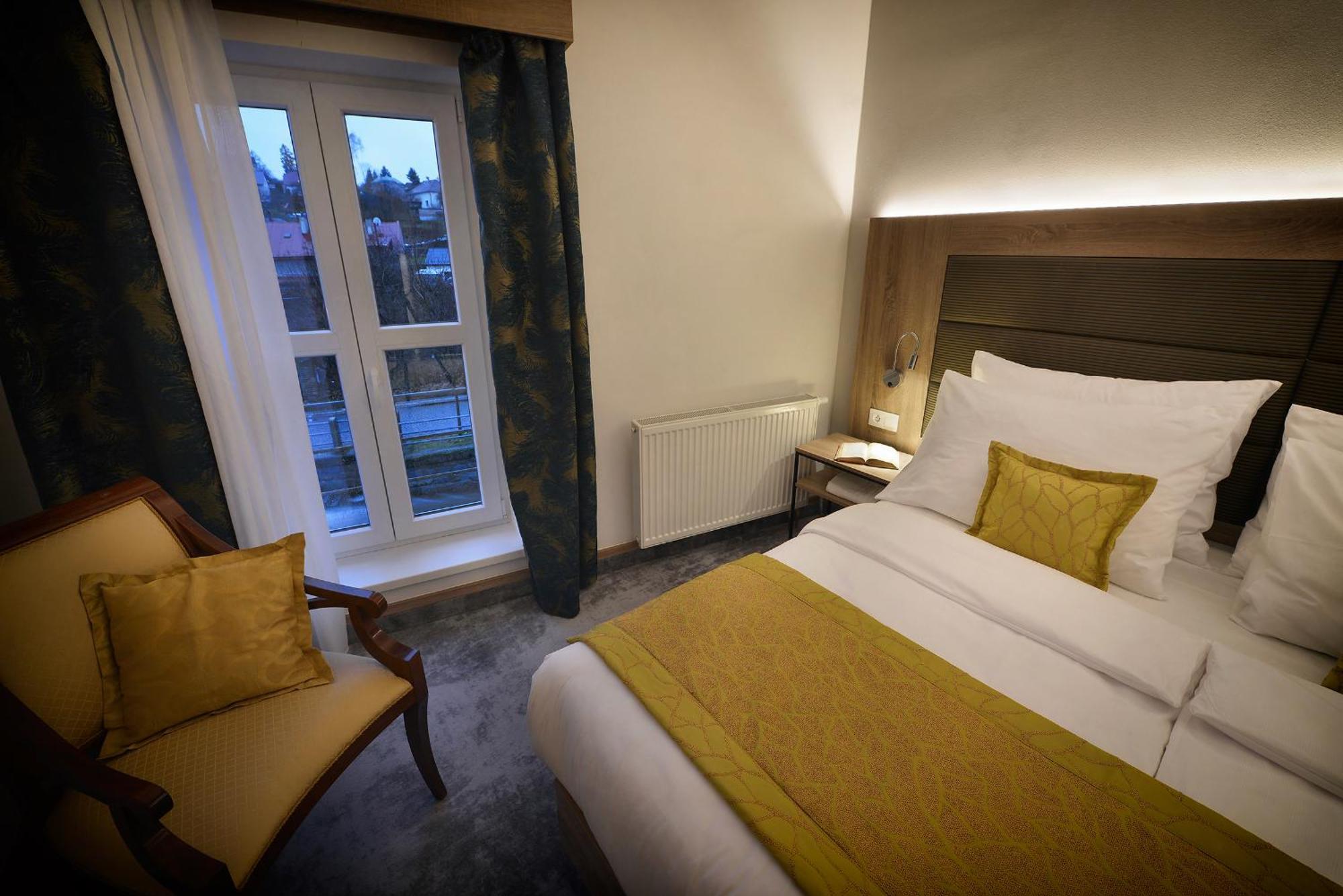 Vysocina Design Apartments Hlinsko Buitenkant foto