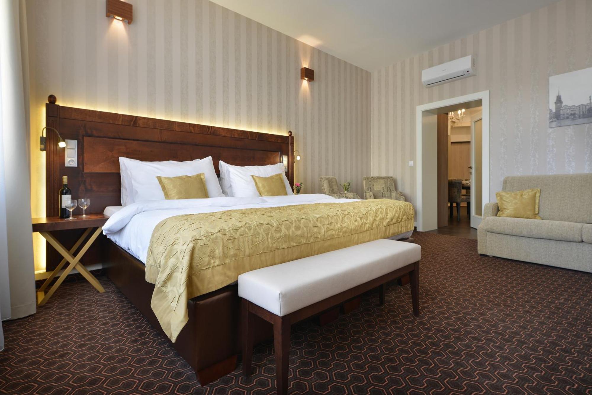 Vysocina Design Apartments Hlinsko Buitenkant foto